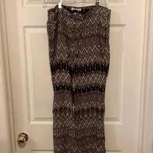 Super nice dress pants! Soft and a fun pattern!  True to size fit:)